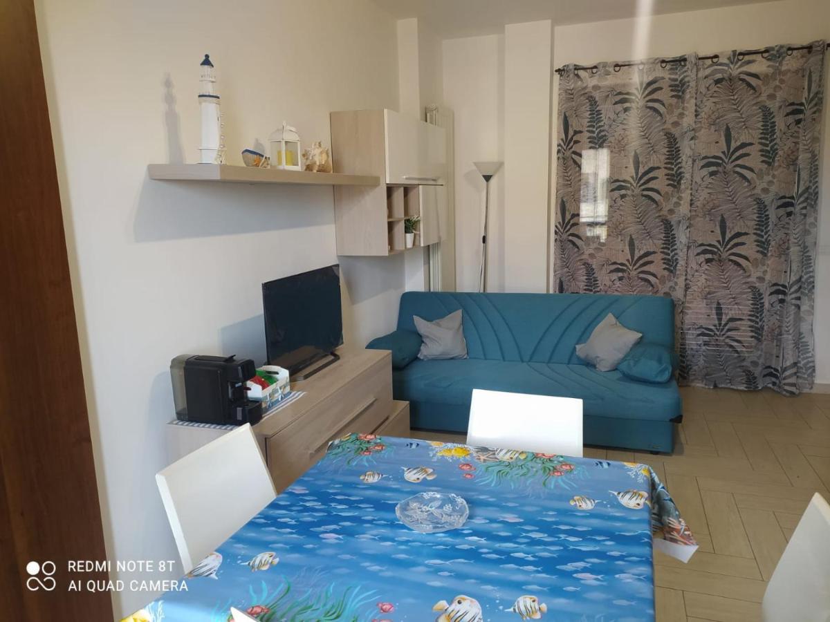 Casa Vacanza Indaco Fiumicino Eksteriør billede